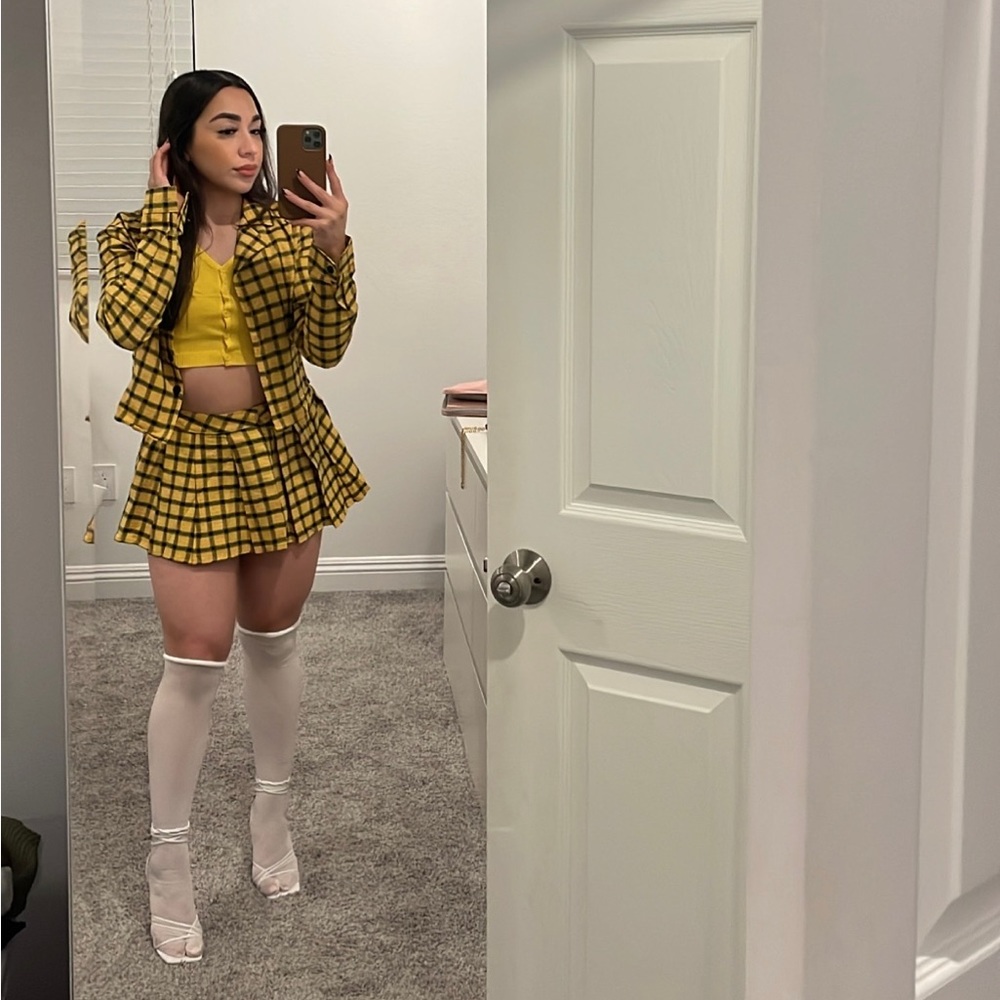 Cher from “Clueless” Halloween costume